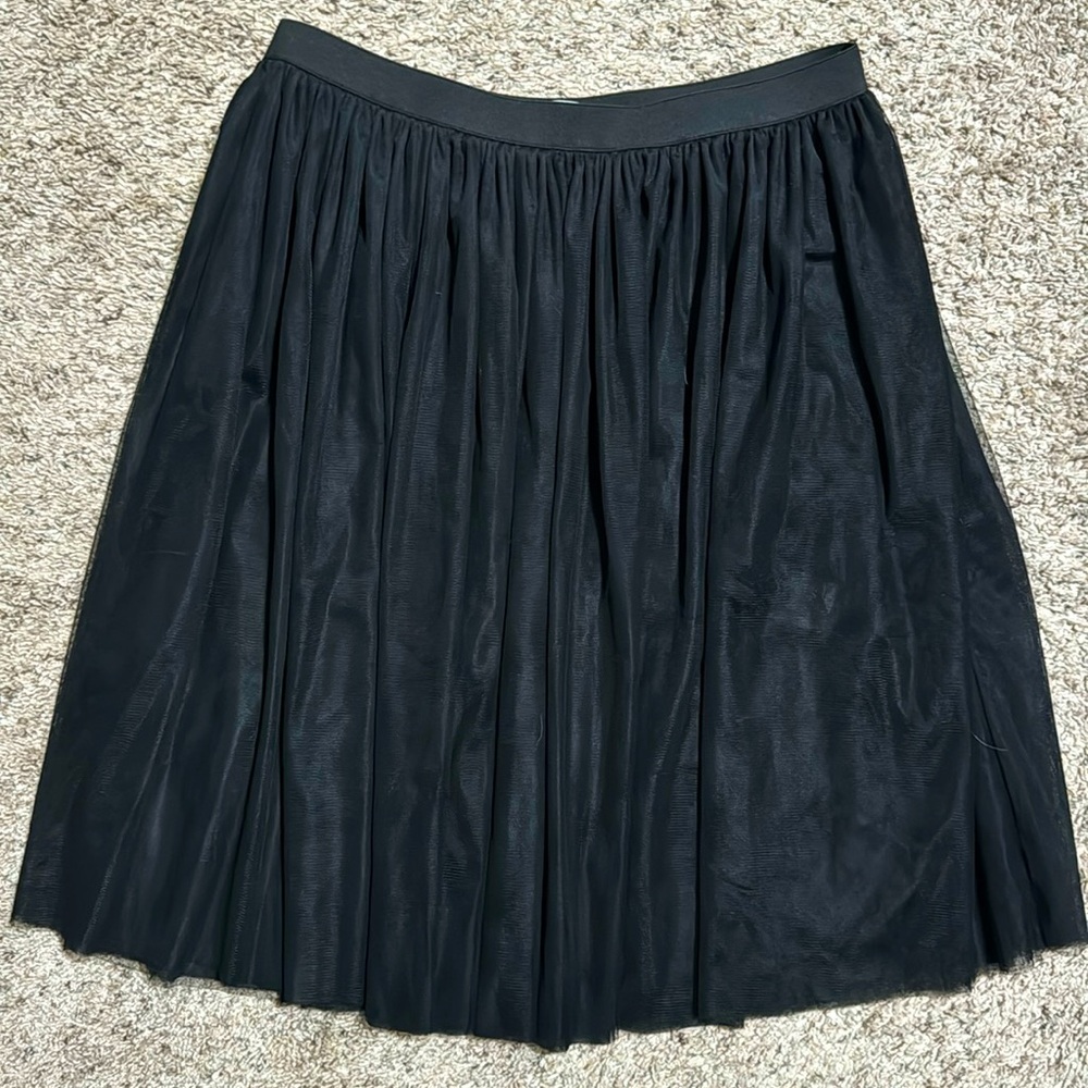 The House of Flynn black skirt - size L